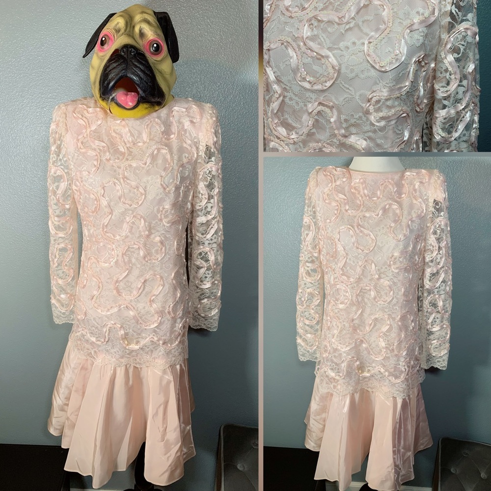 Pretty in Pink, VINTAGE, sparkly, lacy dress!!
